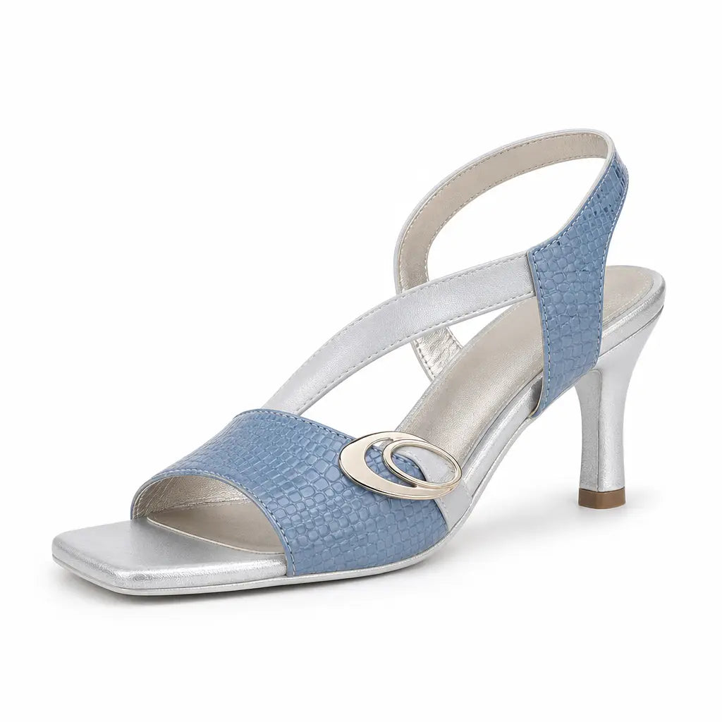 Ayindra in Blue