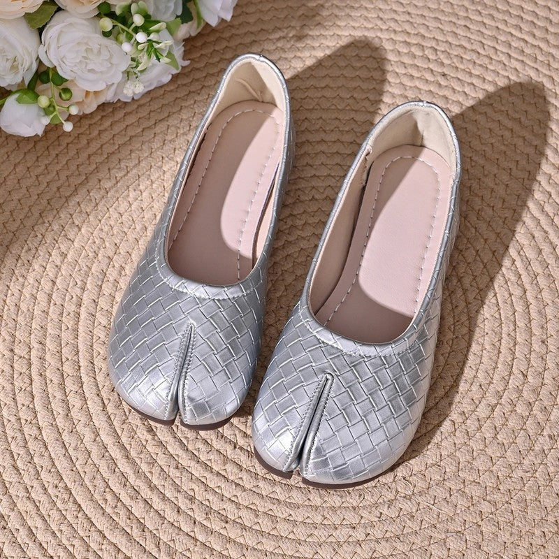 Matilda Womens Lunari Woven Split-Toe Ballet Flats
