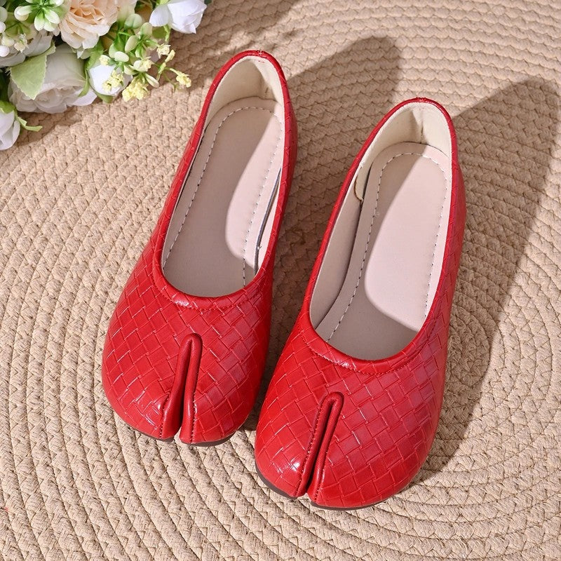 Matilda Womens Lunari Woven Split-Toe Ballet Flats